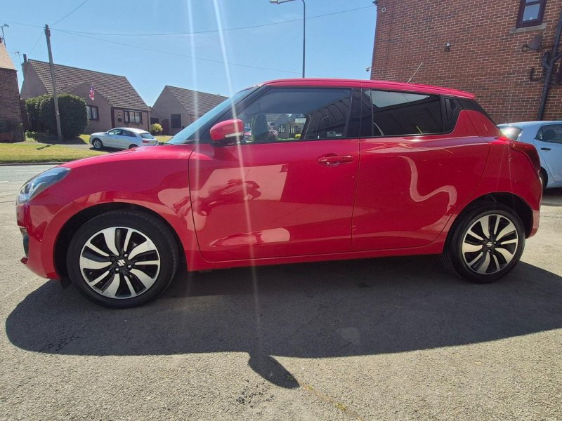 SUZUKI SWIFT