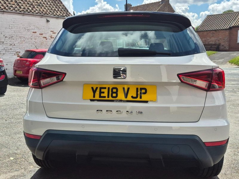 SEAT ARONA