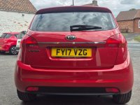 KIA VENGA