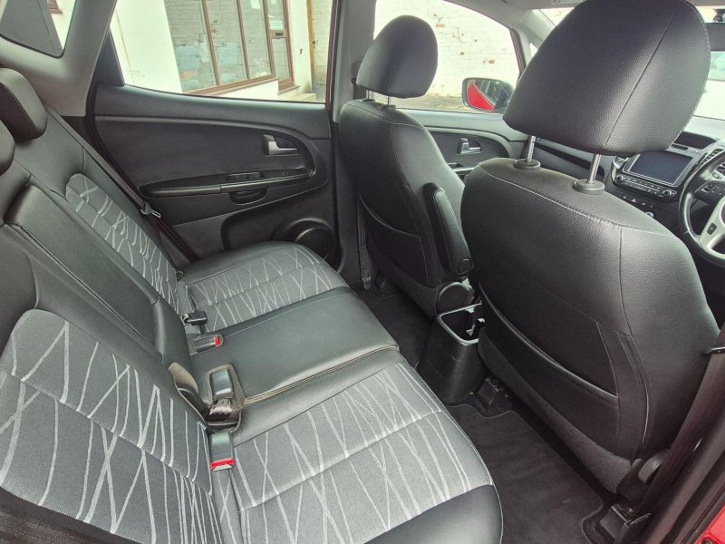 KIA VENGA