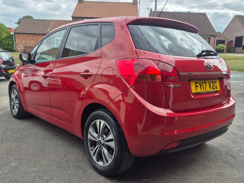 KIA VENGA