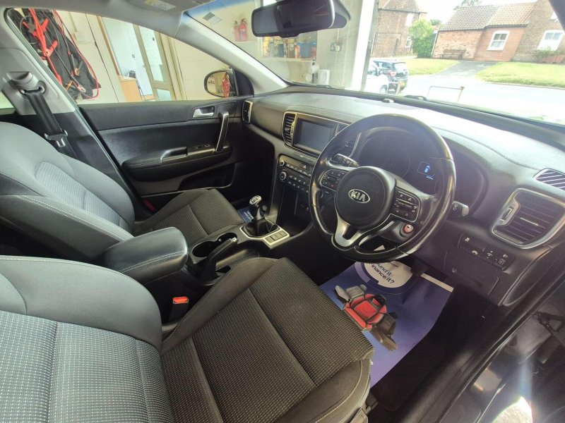 KIA SPORTAGE